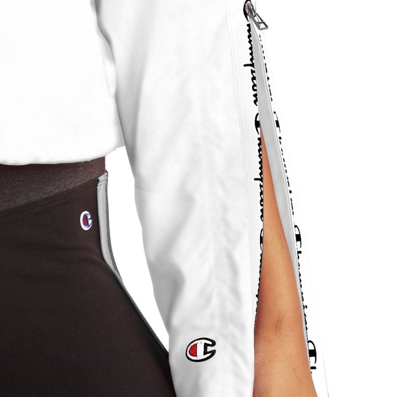 Champion Life Zipper Tape Cropped Jacket, Size 2X - Picture 10 of 10